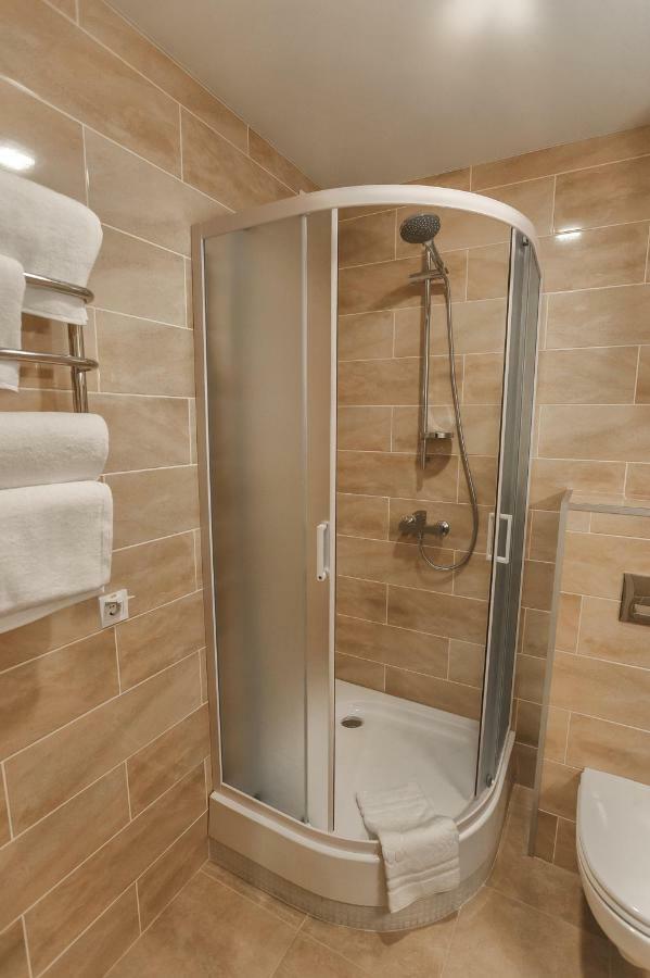 Raziotel Rishelyevskiy 헤르손 외부 사진
